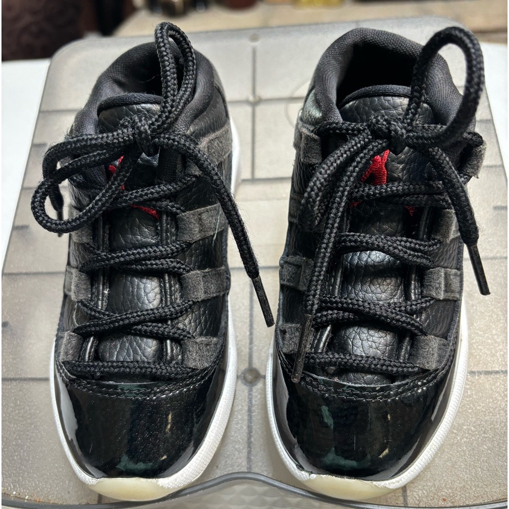 Air Jordan - Picture 4 of 8